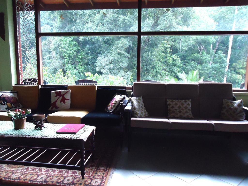 Green Woods Guest Kandy Exterior foto